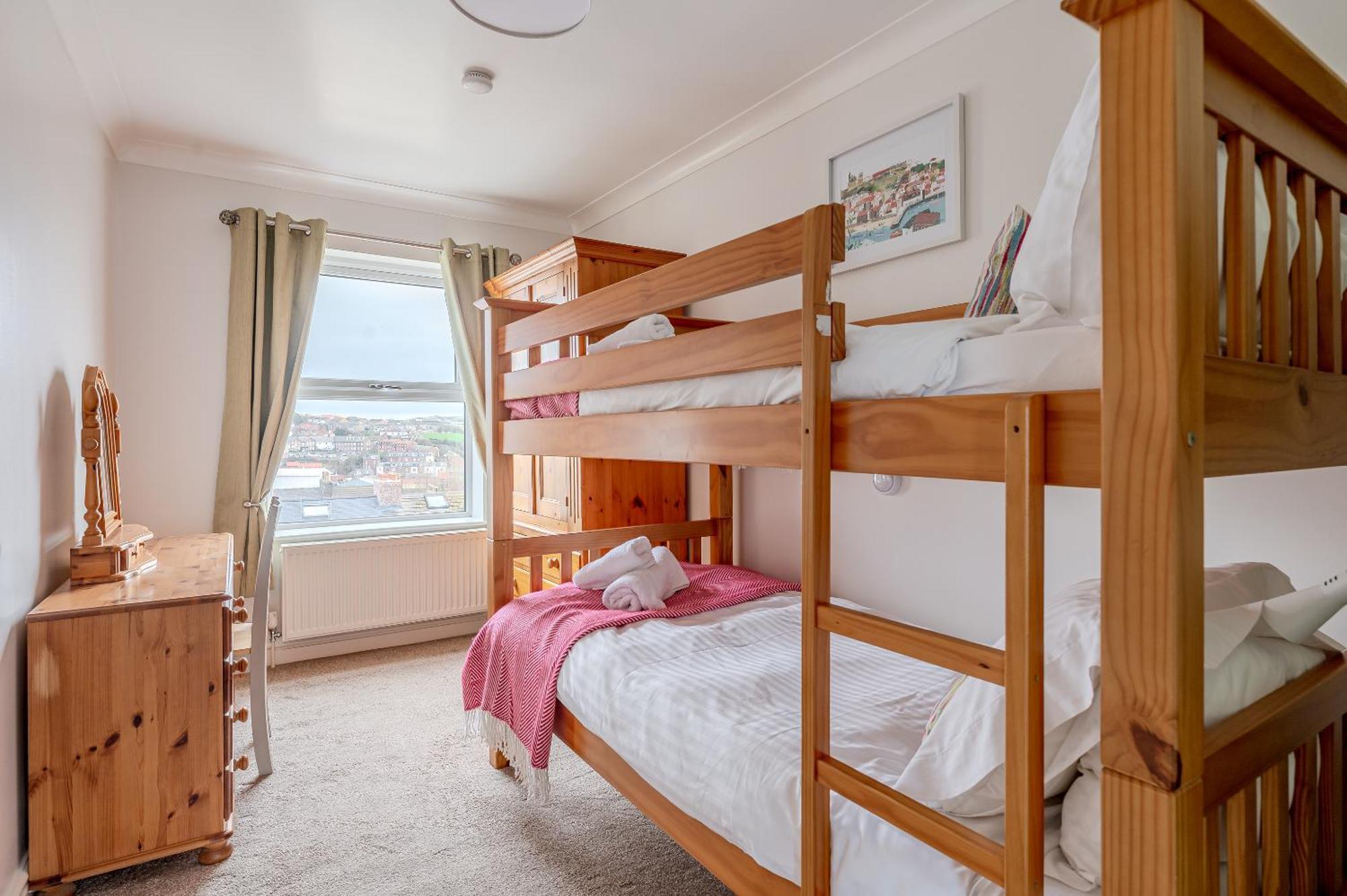 וויטבי Rosemill - Large Pet Friendly Home With Off Road Parking מראה חיצוני תמונה