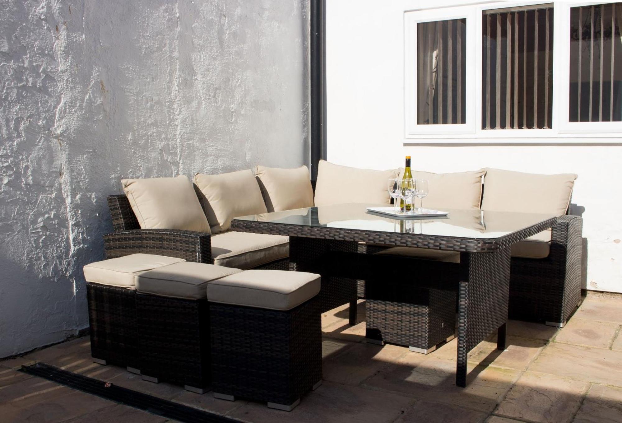 וויטבי Rosemill - Large Pet Friendly Home With Off Road Parking מראה חיצוני תמונה
