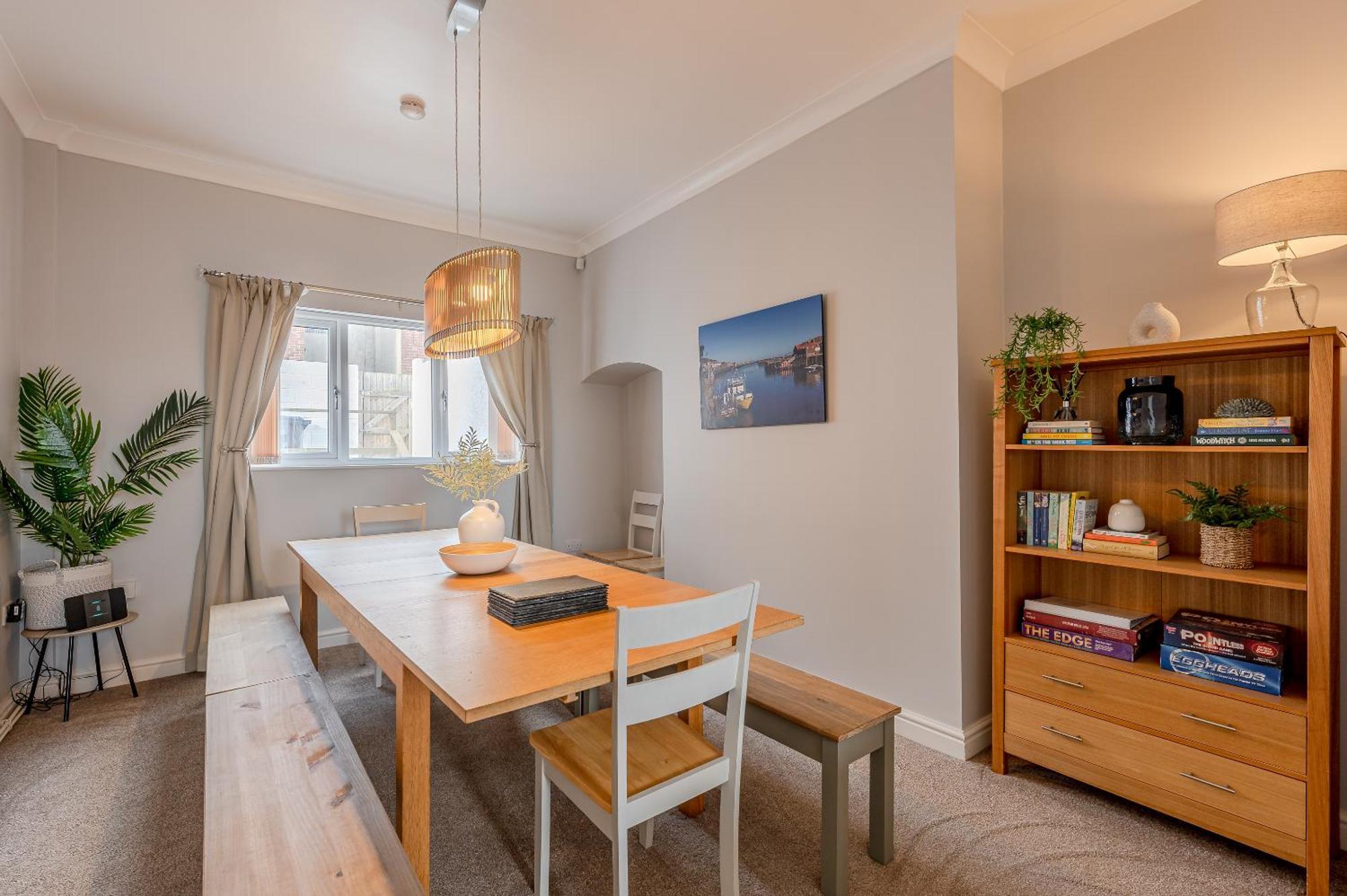 וויטבי Rosemill - Large Pet Friendly Home With Off Road Parking מראה חיצוני תמונה
